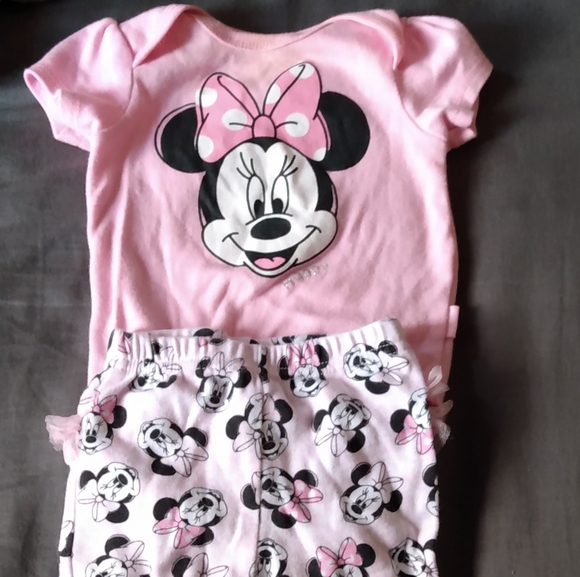 Minnie mouse - Picture 1 of 4